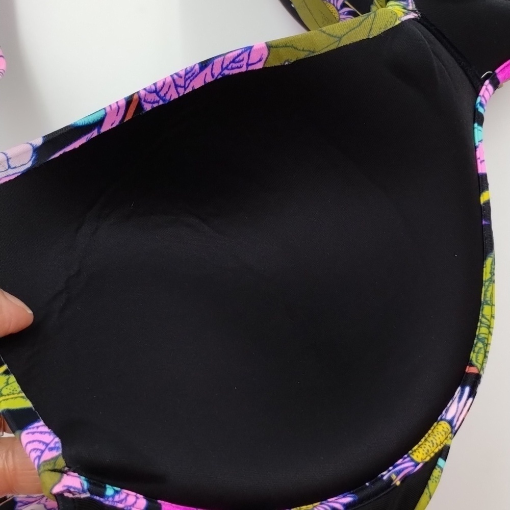 Victoria Secret 34DD floral bikini top fasten back and neck tie back - Picture 8 of 8